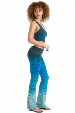 Rolldown Bootleg Flare Pant -Outlet Hard Tail Forever Store 330 rainbow horizon 34 5