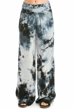 Flat Waist Wide Leg Jean Pant