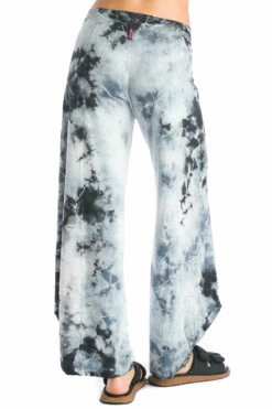 Origami Crop Pant 11 Origami Crop Pant -Outlet Hard Tail Forever Store mj35 lightning iceberg 3 3