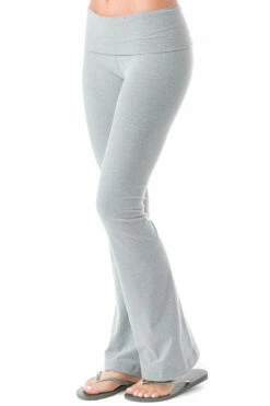 Classic Rolldown Bootleg Flare Performance Pant