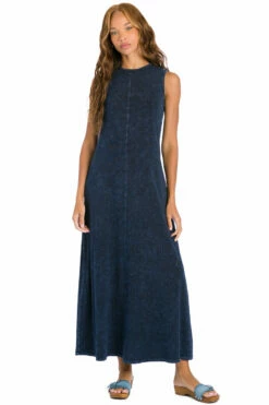 Shell Maxi T Shirt Dress