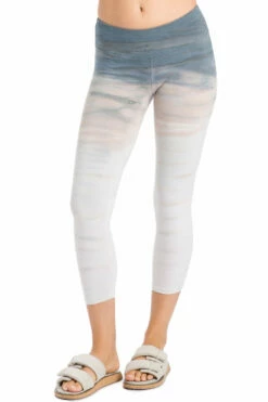 Flat Waist Capri Legging -Outlet Hard Tail Forever Store w374 rainbow horizon 54 3