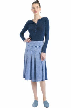 Knife Pleat Knee Skirt